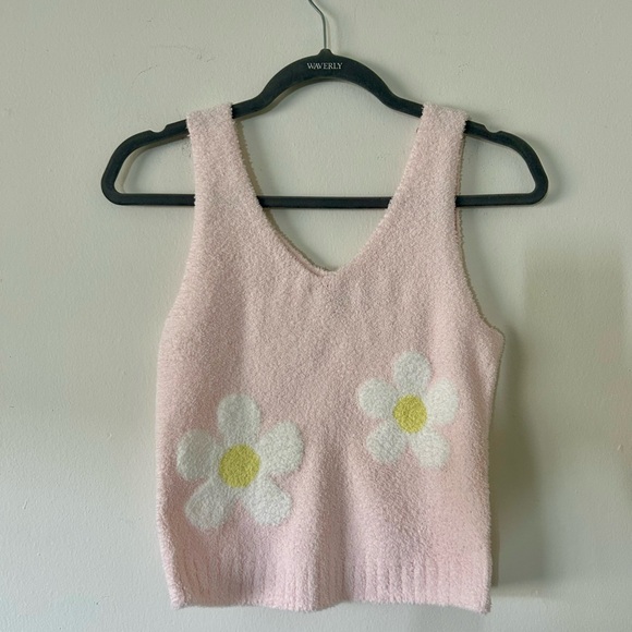 UGG Tops - UGG Light Pink Daisy Knit Tank Top